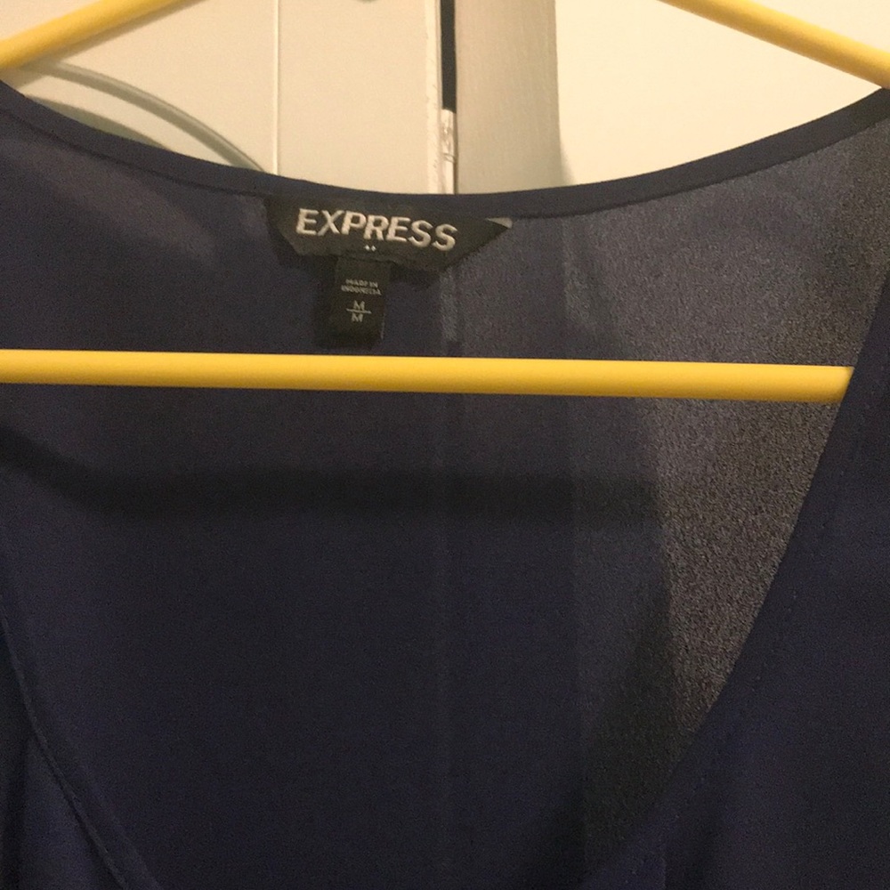Express Blouse - Picture 6 of 7